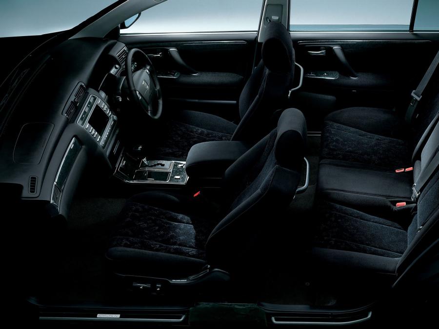  Toyota Crown Estate Athlete 1999 года  (фото 7 из 11)